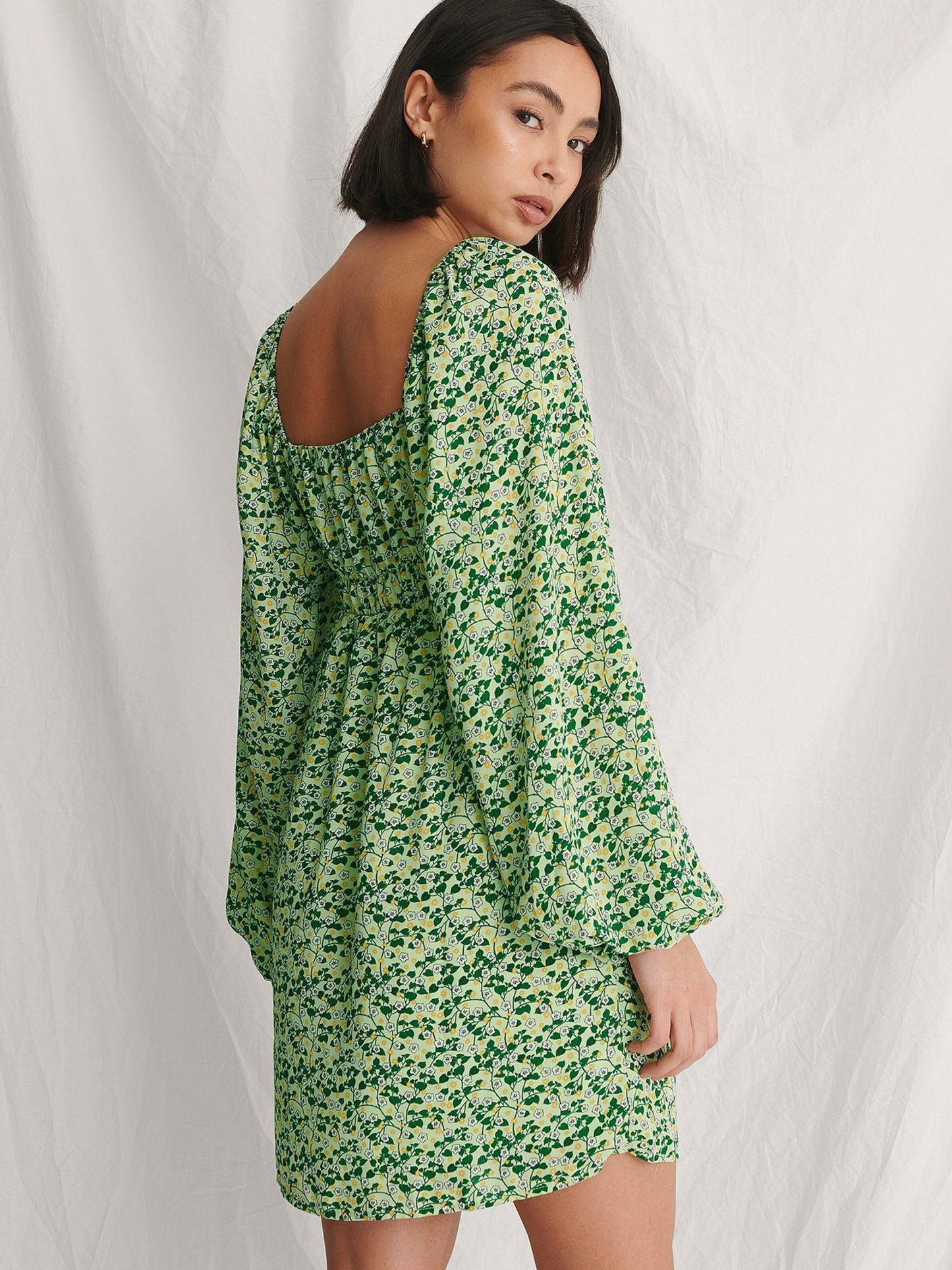 NA-KD Mini Jurken Jurk Dames Pastelgroen / Donkergroen
