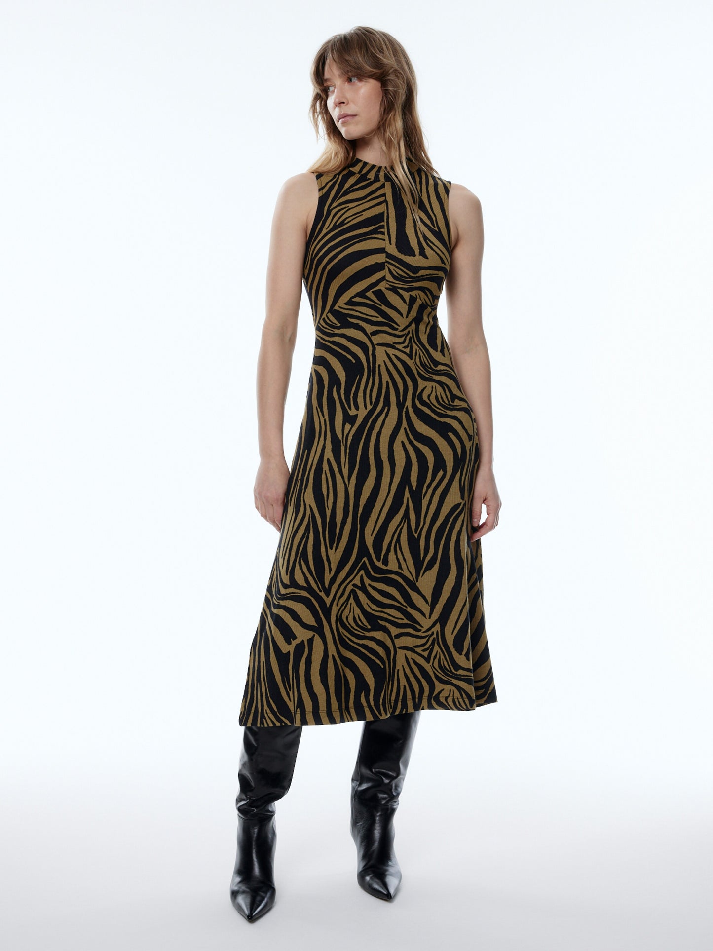 EDITED Midi Jurken Jurk Talia Dames Beige / Zwart