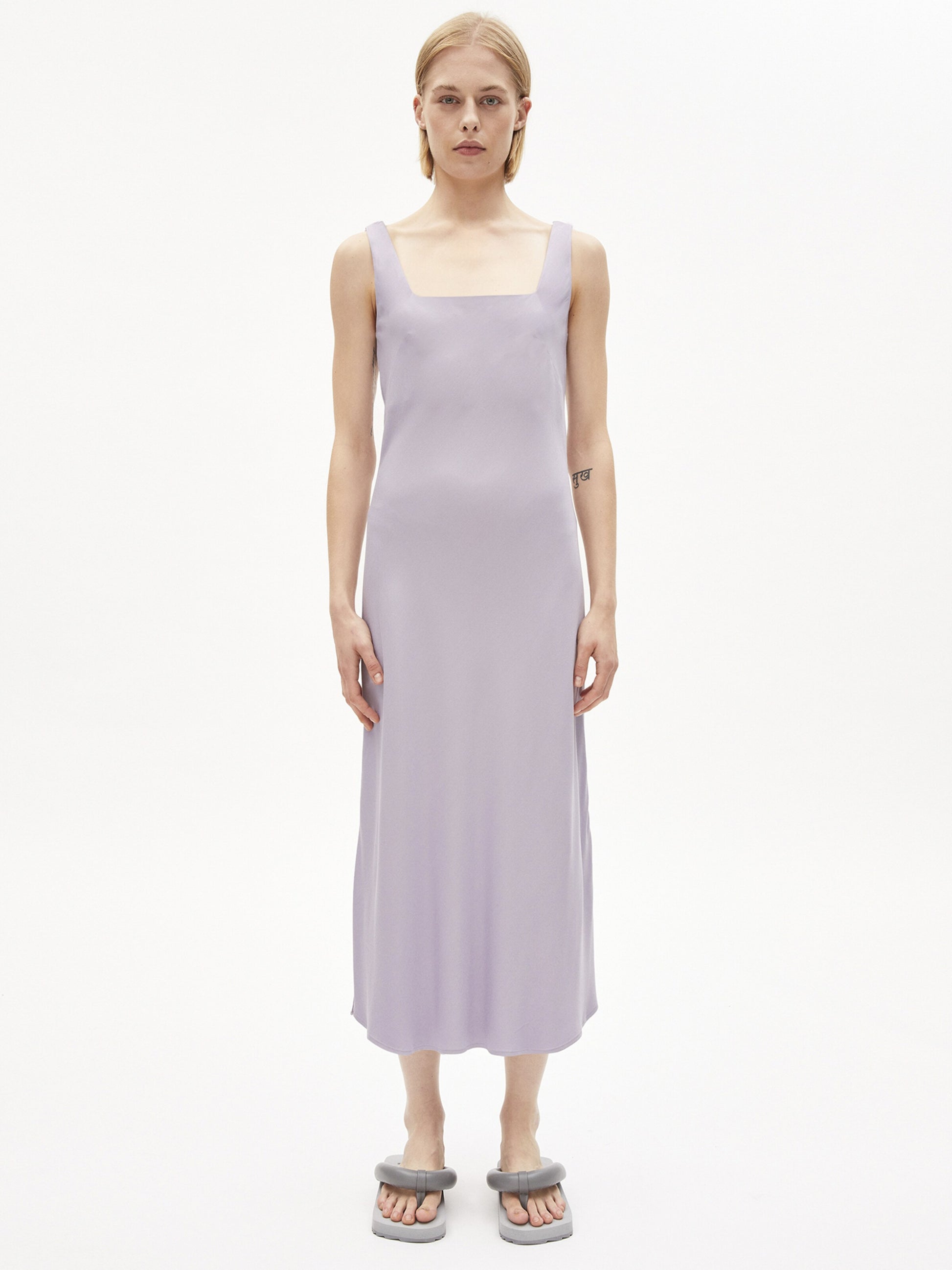 Armedangels Maxi Jurken Jurk Elidia Dames Pastellila
