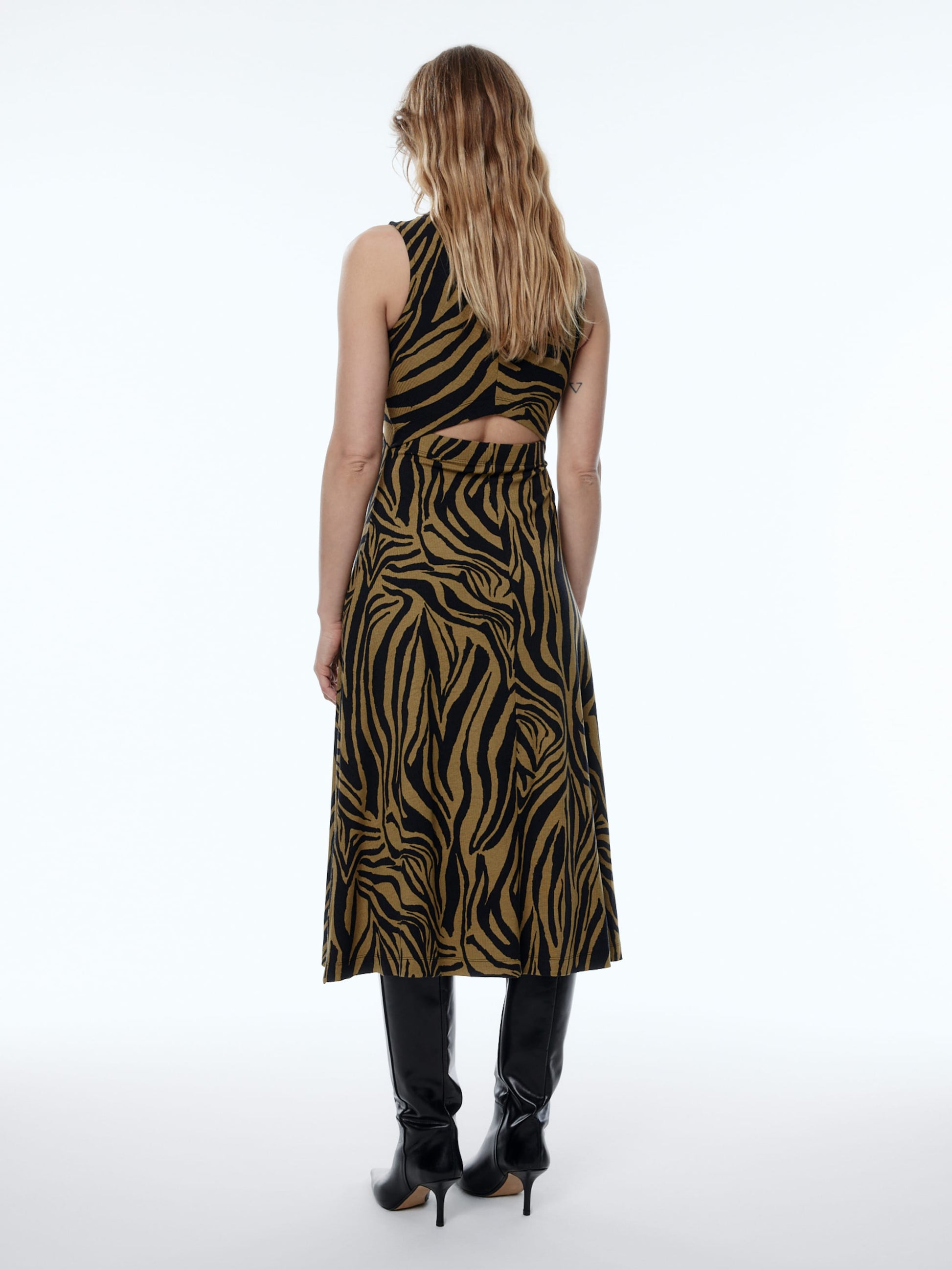 EDITED Midi Jurken Jurk Talia Dames Beige / Zwart