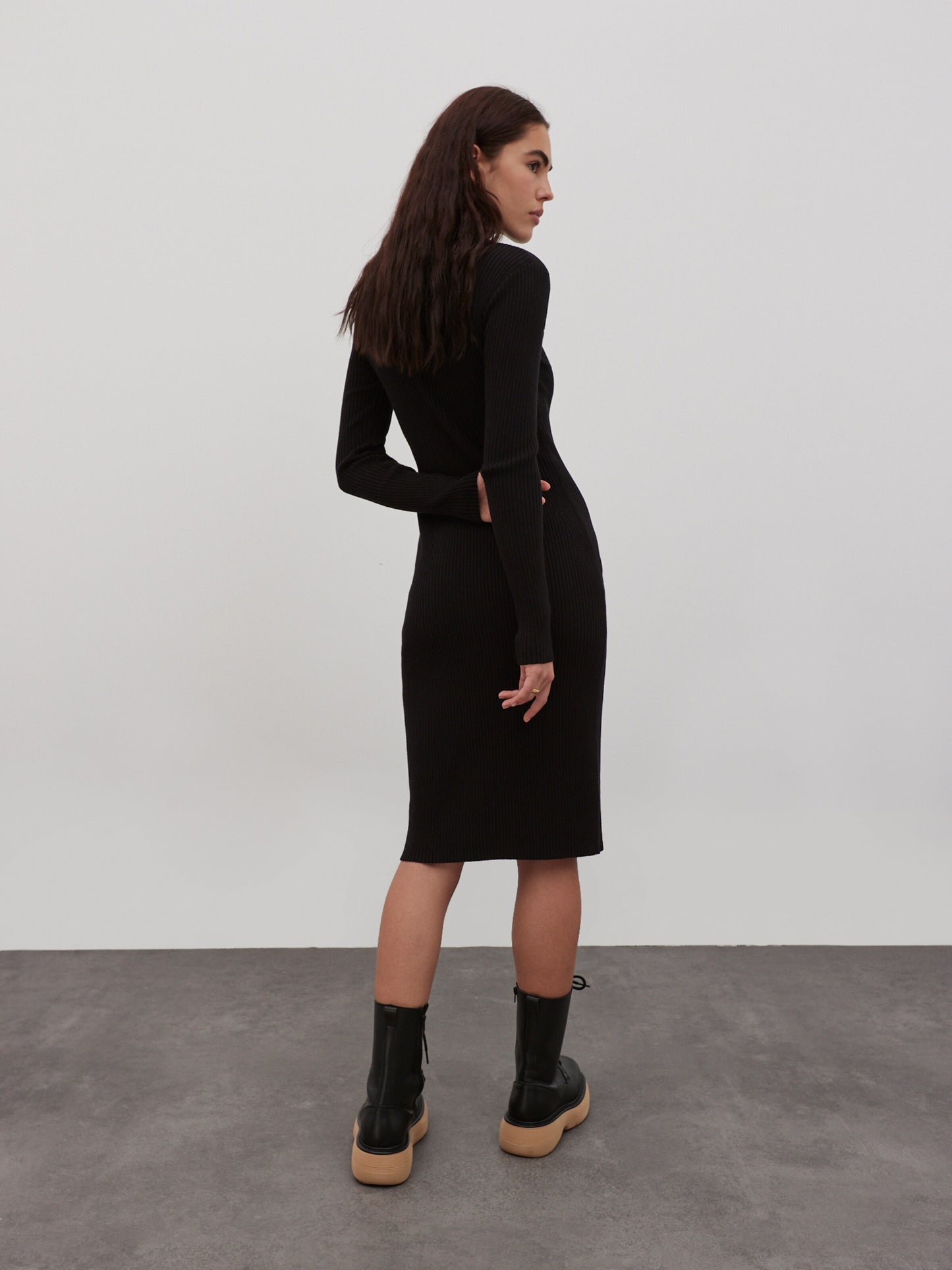 EDITED Midi Jurken Jurk Hada Dames Zwart