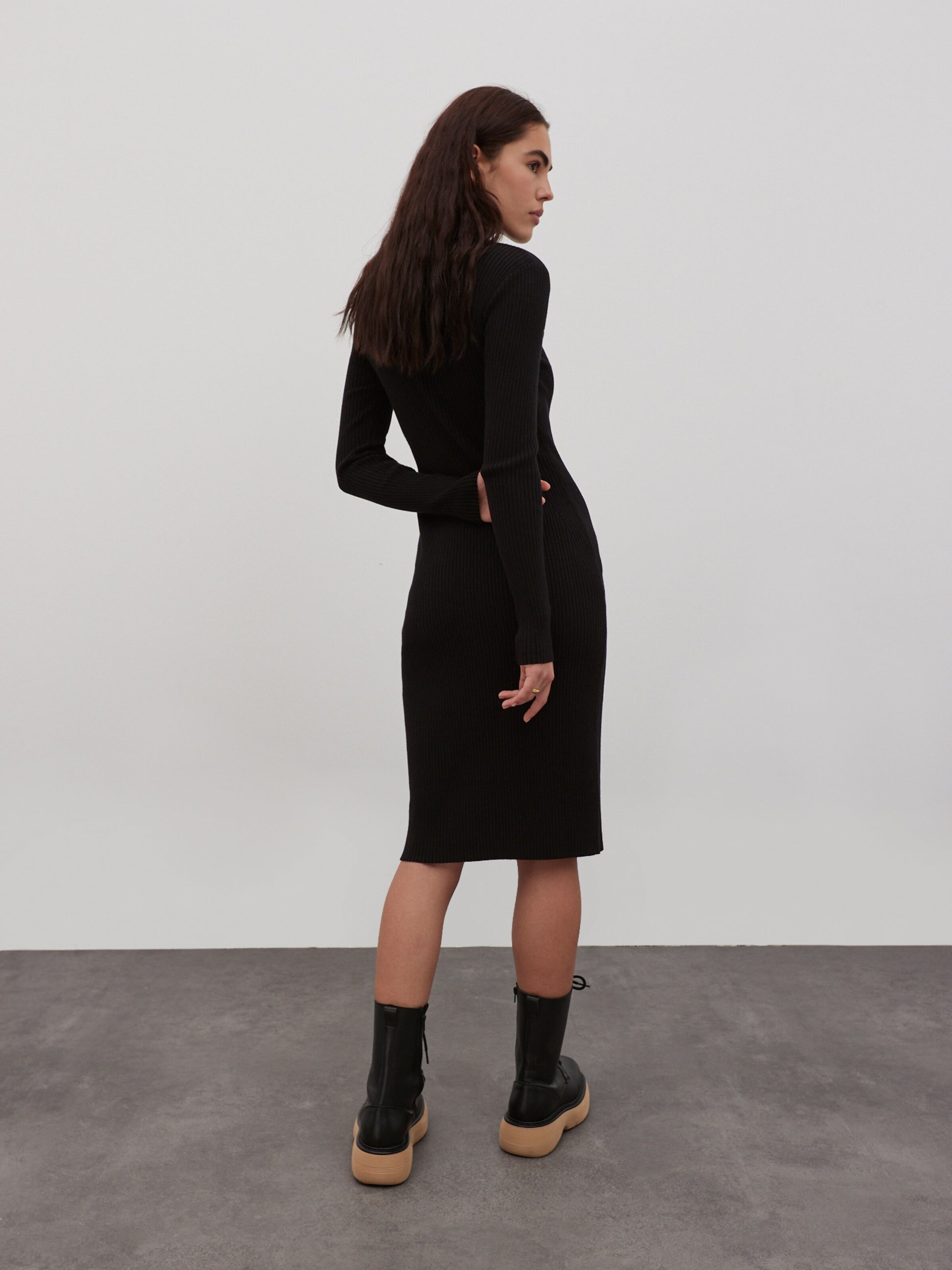 EDITED Midi Jurken Jurk Hada Dames Zwart