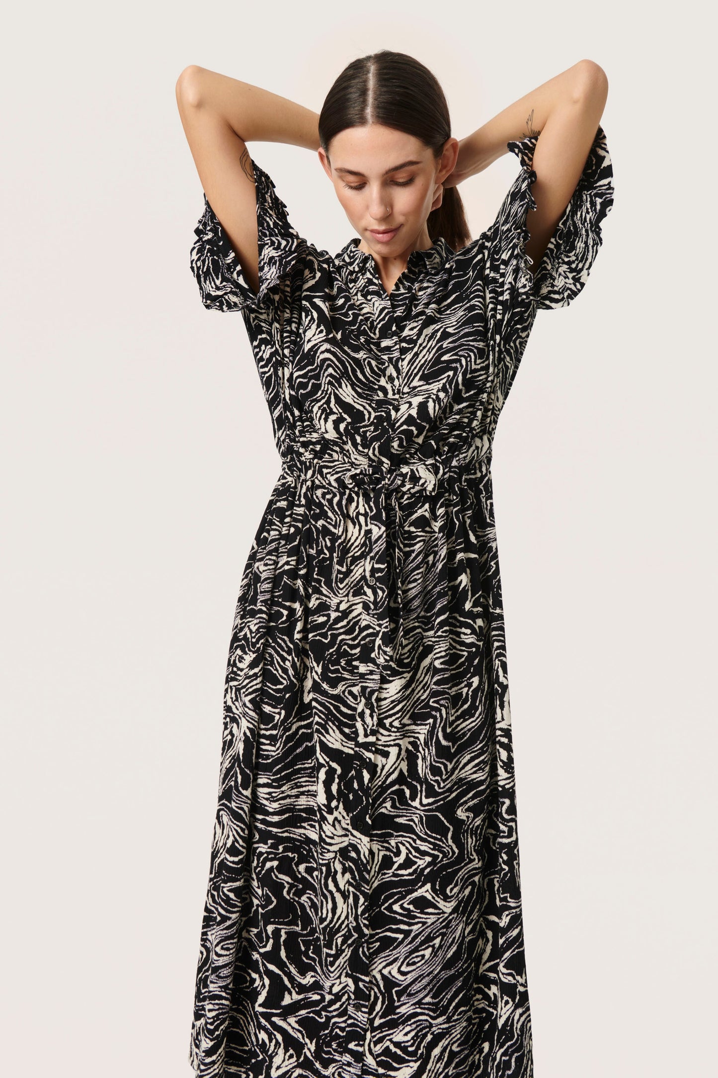 Soaked In Luxury Blousejurken Blousejurk Zaya Dames Zwart
