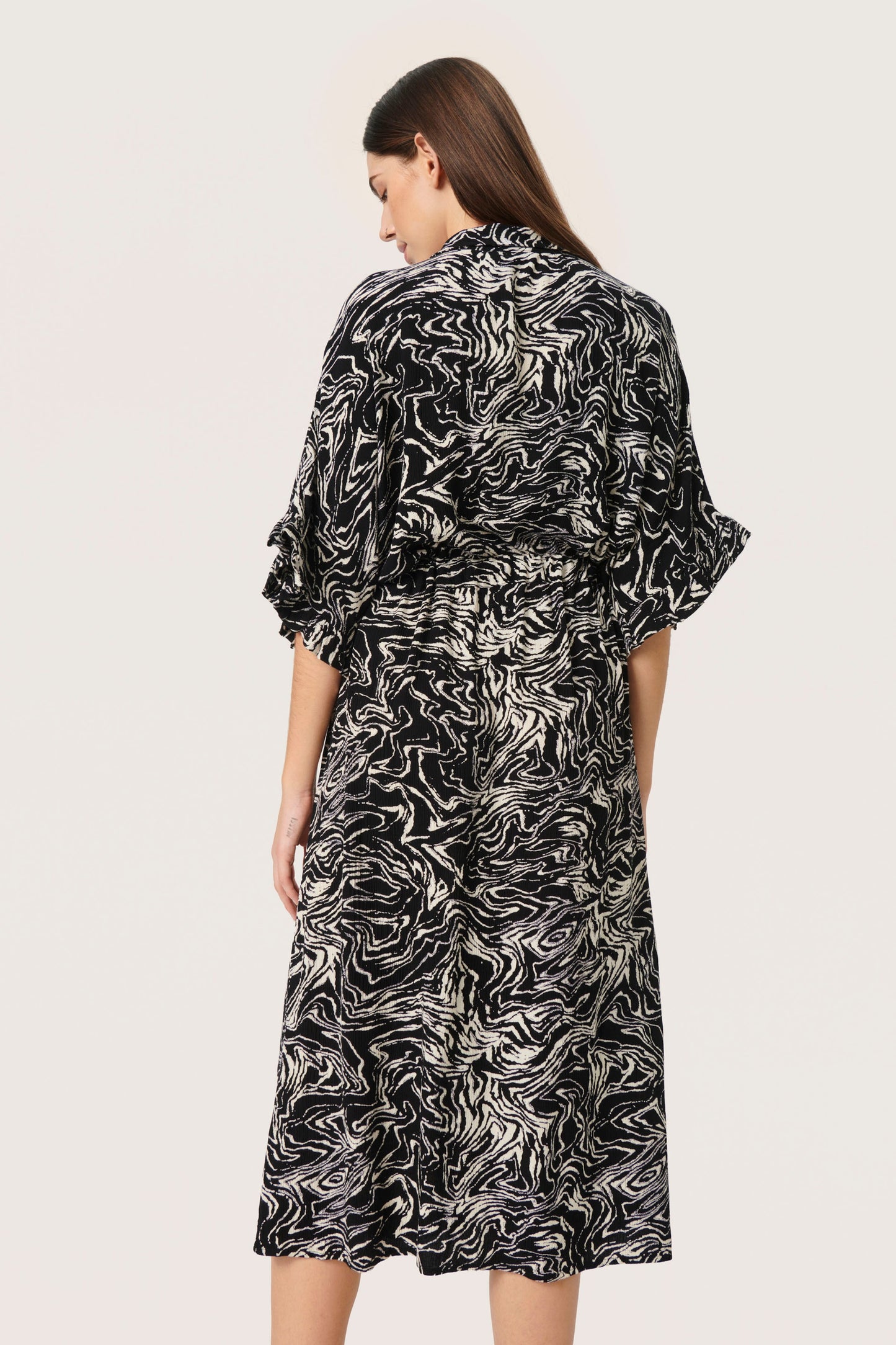 Soaked In Luxury Blousejurken Blousejurk Zaya Dames Zwart